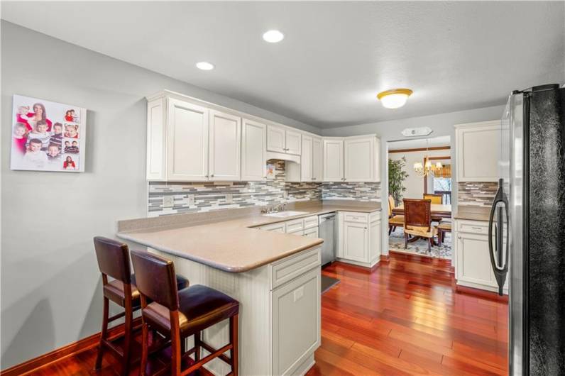 Upgraded Cabinets and Quartz Countertops. Stainless Steel Appliances, Counter seating.