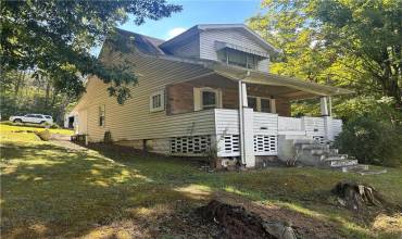 172 Speers Rd, Grindstone, PA 15442, 3 Bedrooms Bedrooms, ,1.1 BathroomsBathrooms,Residential,For Sale,Speers Rd,1672453