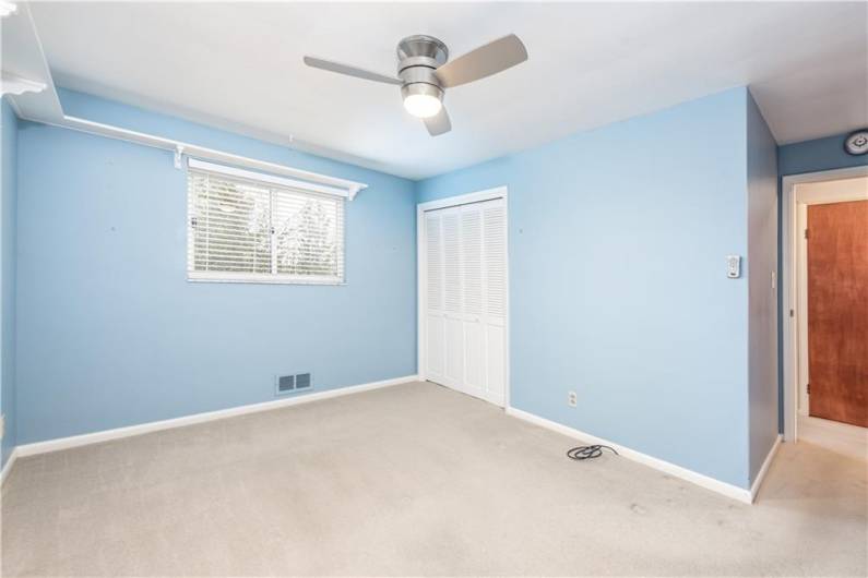 Bedroom #2 ~ nice space, another great closet!