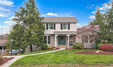 11865 Frieda Dr, North Huntingdon, PA 15642, 3 Bedrooms Bedrooms, 11 Rooms Rooms,2.1 BathroomsBathrooms,Residential,For Sale,Frieda Dr,1680725