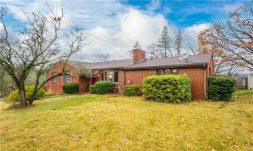 413 Dorseyville Rd, Pittsburgh, PA 15215, 4 Bedrooms Bedrooms, ,2.1 BathroomsBathrooms,Residential,For Sale,Dorseyville Rd,1680765