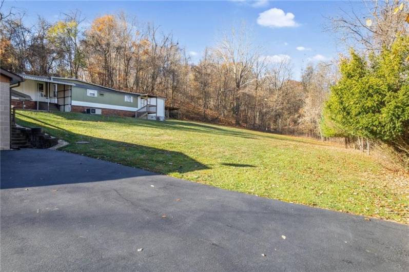 BEAUTIFUL PROPERTY OVER-LOOKING RIVER, AND BIKE TRAIL... LOTS OF WILDLIFE