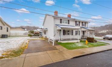 53 Sycamore St, Ellsworth, PA 15331, 2 Bedrooms Bedrooms, ,1 BathroomBathrooms,Residential,For Sale,Sycamore St,1681176