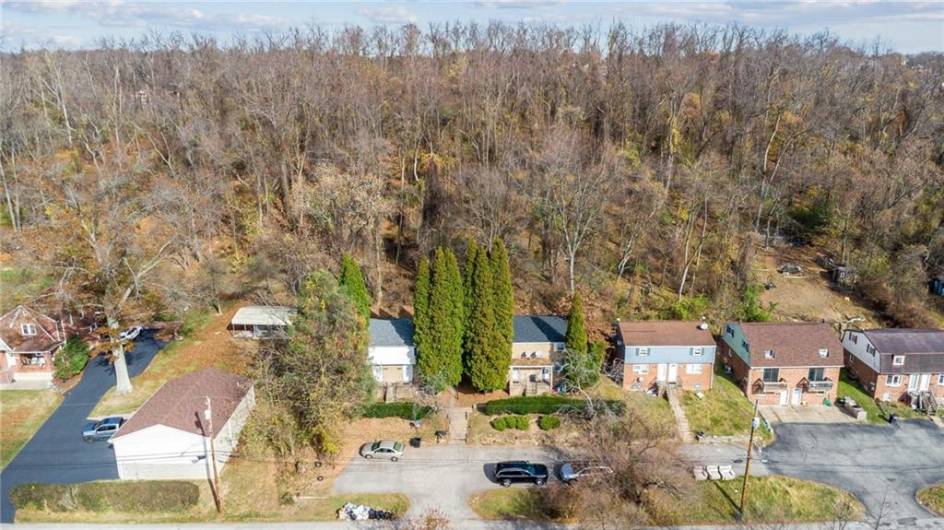 A great fourplex, nestled in Braddock Hills