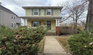 723 9th St, Oakmont, PA 15139, 2 Bedrooms Bedrooms, ,1 BathroomBathrooms,Lease,For Sale,9th St,1681402