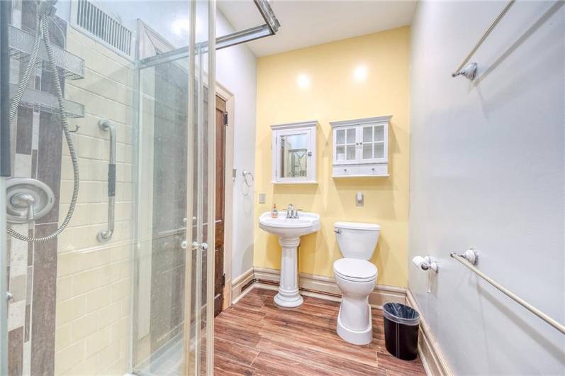 BEAUTIFULLY UPDATED FULL BATH ON THE FIRST FLOOR.