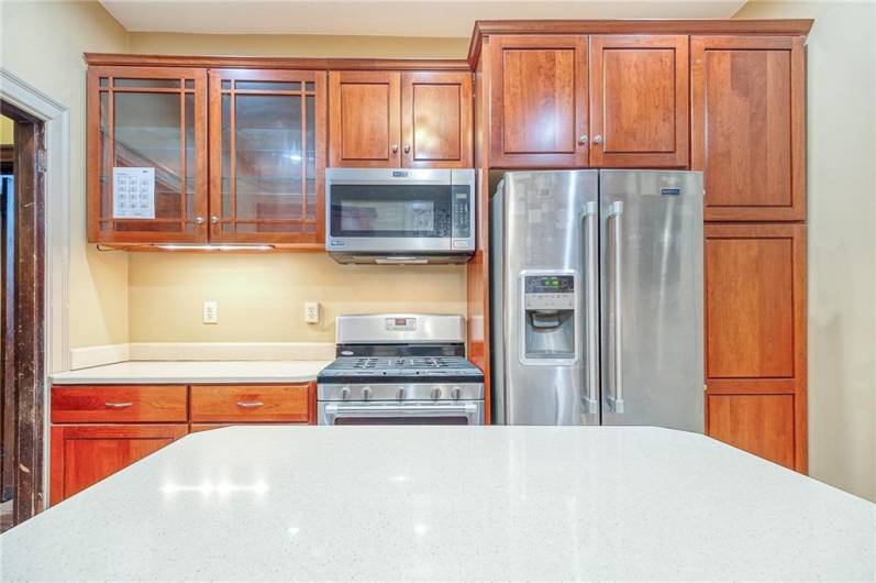 STAINLESS STEEL APPLIANCES ARE INCLUDED.