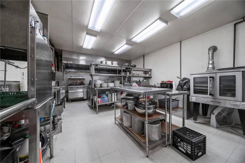 Wonderfully organized, equipped, & spacious kitchen.