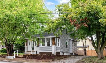 630 New Castle St, Butler, PA 16001, 2 Bedrooms Bedrooms, 6 Rooms Rooms,1 BathroomBathrooms,Residential,For Sale,New Castle St,1681819