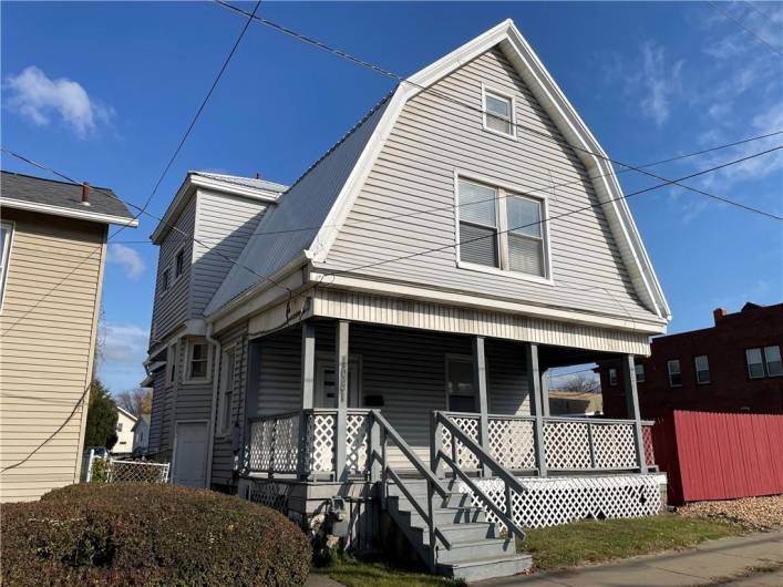 Home features 1,938 Square feet of living space.