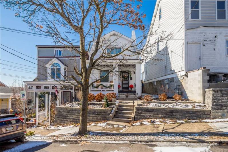 Adorable Mt. Washington Home!