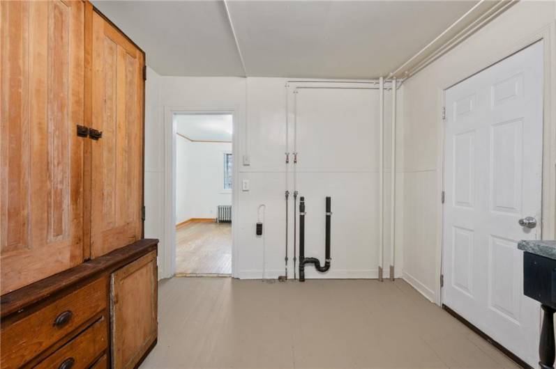 There's a laundry hookup in the kitchen for one level convenience -- or use the laundry hookups in the basement if you'd prefer to have the additional space in the kitchen