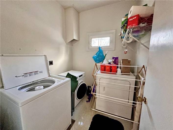 1st floor laundry