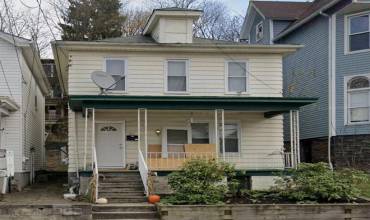 341 Harrison Ave, Greensburg, PA 15601, 3 Bedrooms Bedrooms, 7 Rooms Rooms,1 BathroomBathrooms,Residential,For Sale,Harrison Ave,1683527