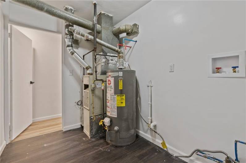 Utility Room and Washer/Dryer Set Up