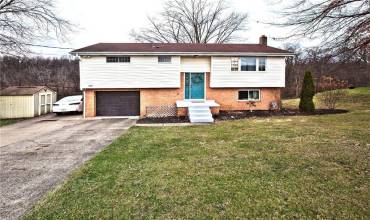 355 Cecil Henderson, Canonsburg, PA 15317, 3 Bedrooms Bedrooms, ,2 BathroomsBathrooms,Lease,For Sale,Cecil Henderson,1684150