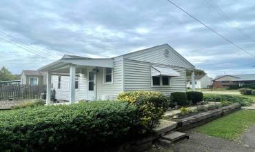 346 River Ave, Beaver, PA 15009, 3 Bedrooms Bedrooms, ,1 BathroomBathrooms,Lease,For Sale,River Ave,1684208