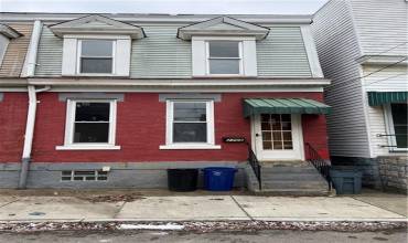 2708 Cobden, Pittsburgh, PA 15203, 2 Bedrooms Bedrooms, ,1 BathroomBathrooms,Residential,For Sale,Cobden,1684363