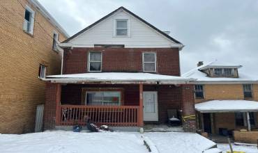 309 7th Ave, Aliquippa, PA 15001, 6 Bedrooms Bedrooms, ,1.1 BathroomsBathrooms,Residential,For Sale,7th Ave,1684595