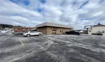 438 Line Ave, Ellwood City, PA 16117, ,Commercial-industrial-business,For Sale,Line Ave,1684676