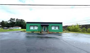 2104 State St, New Castle, PA 16101, ,Commercial-industrial-business,For Sale,State St,1684781