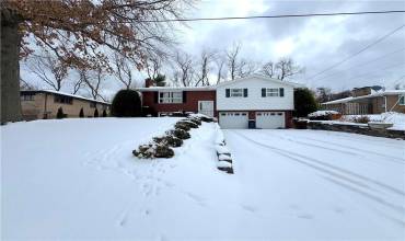 3 Sunbirch Dr, Jeannette, PA 15644, 3 Bedrooms Bedrooms, 8 Rooms Rooms,3 BathroomsBathrooms,Residential,For Sale,Sunbirch Dr,1684728