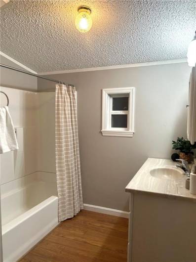 SPACIOUS BATHROOM!