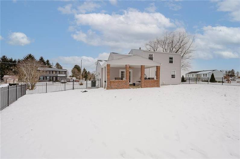 yard and partial view of fence