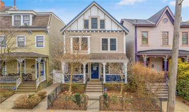 706 Ivy St Unit 1, Pittsburgh, PA 15232, 3 Bedrooms Bedrooms, ,2.1 BathroomsBathrooms,Lease,For Sale,Ivy St Unit 1,1684916