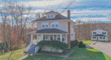 Welcome to 154 Chestnut Street in Hopewell Township!