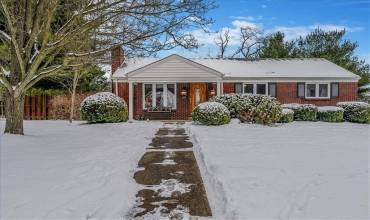 440 Nicholson Rd, Sewickley, PA 15143, 3 Bedrooms Bedrooms, 10 Rooms Rooms,2.1 BathroomsBathrooms,Residential,For Sale,Nicholson Rd,1685070