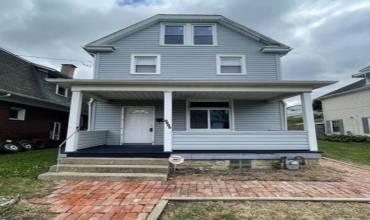 1218 Woodmont Ave, New Kensington, PA 15068, 4 Bedrooms Bedrooms, ,1 BathroomBathrooms,Residential,For Sale,Woodmont Ave,1685450