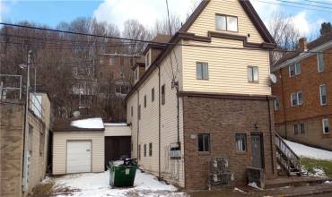 420 Broadway Avenue, McKees Rocks, PA 15136, ,Multi-unit,For Sale,Broadway Avenue,1685510