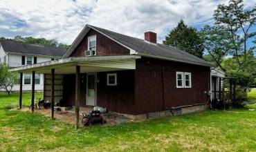 110 Post Office Rd, Dilliner, PA 15327, 2 Bedrooms Bedrooms, ,1 BathroomBathrooms,Residential,For Sale,Post Office Rd,1685748