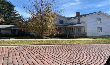 717 - 719 Grant Street, Meadville, PA 16335, 4 Bedrooms Bedrooms, ,2 BathroomsBathrooms,Residential,For Sale,Grant Street,1685872