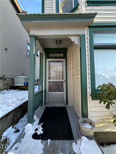 Private entrance door to sencond floor unit