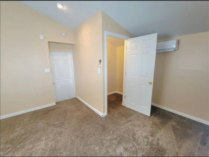 Walk-in closet