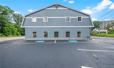 7703 Perry Hwy, Pittsburgh, PA 15237, ,Commercial-industrial-business,For Sale,Perry Hwy,1686038