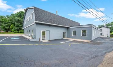 7703 Perry Hwy, Pittsburgh, PA 15237, ,Commercial-industrial-business,For Sale,Perry Hwy,1686041