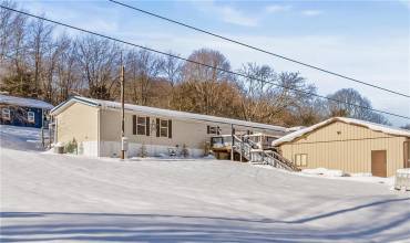 557 Poverty Hollow Rd, Somerset, PA 15501, 3 Bedrooms Bedrooms, ,2 BathroomsBathrooms,Residential,For Sale,Poverty Hollow Rd,1686260