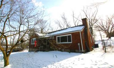 3689 Bakerstown Rd, Gibsonia, PA 15044, 3 Bedrooms Bedrooms, 7 Rooms Rooms,1 BathroomBathrooms,Residential,For Sale,Bakerstown Rd,1686265