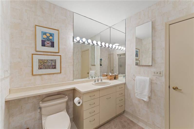 146 Bellefield Ave, Pittsburgh, PA 15213, 3 Bedrooms Bedrooms, 8 Rooms Rooms,2 BathroomsBathrooms,Residential,For Sale,Bellefield Ave,0,1685828