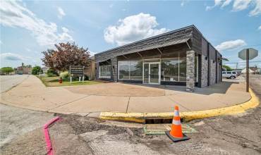 1633 Union Ave, Natrona Heights, PA 15065, ,Commercial-industrial-business,For Sale,Union Ave,1686653