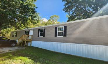 5152 Holly Rd, Mt. Pleasant, PA 15666, 3 Bedrooms Bedrooms, ,2 BathroomsBathrooms,Residential,For Sale,Holly Rd,1686970