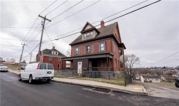 241 Locust Ave, Washington, PA 15301, ,Multi-unit,For Sale,Locust Ave,1688030