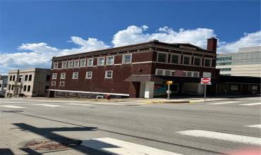 2 Pennsylvania Ave, Greensburg, PA 15601, ,Commercial-industrial-business,For Sale,Pennsylvania Ave,1687846