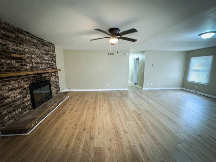 1975 Oneida Valley Rd, Karns City, PA 16041, 3 Bedrooms Bedrooms, 6 Rooms Rooms,1 BathroomBathrooms,Residential,For Sale,Oneida Valley Rd,1688311
