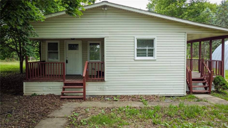 1975 Oneida Valley Rd, Karns City, PA 16041, 3 Bedrooms Bedrooms, 6 Rooms Rooms,1 BathroomBathrooms,Residential,For Sale,Oneida Valley Rd,1688311
