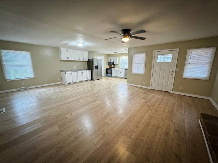 1975 Oneida Valley Rd, Karns City, PA 16041, 3 Bedrooms Bedrooms, 6 Rooms Rooms,1 BathroomBathrooms,Residential,For Sale,Oneida Valley Rd,1688311
