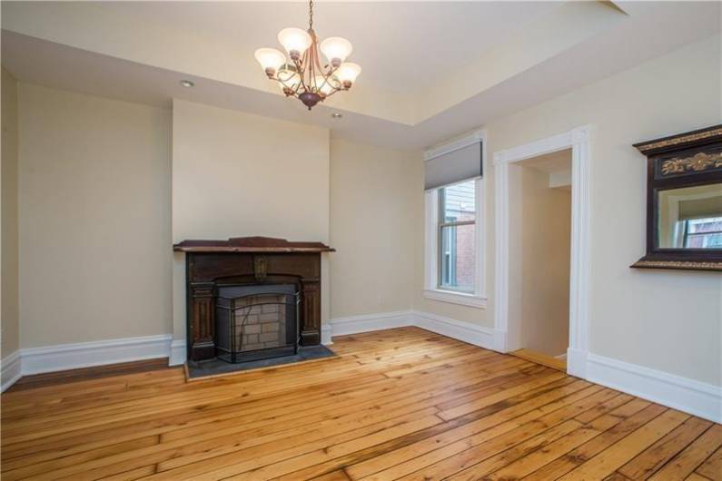 Dining room w/ fireplace